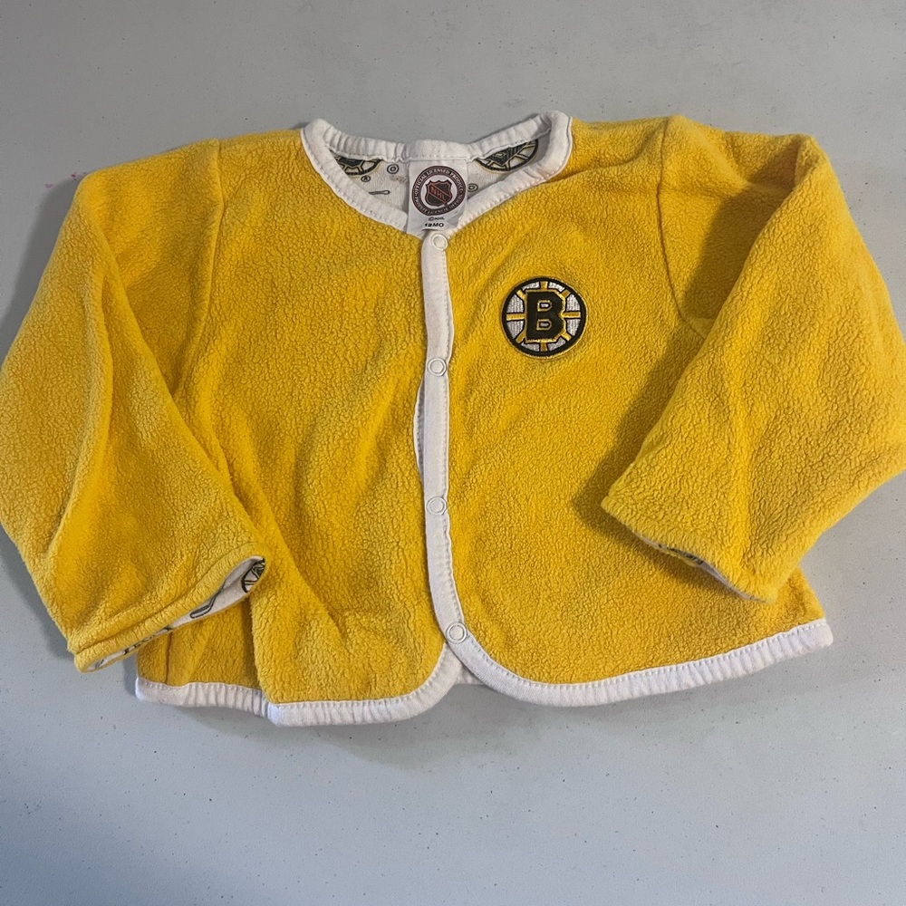 ✨5/$20✨ Boston Bruins Yellow Fleece Baby Jacket with Logo